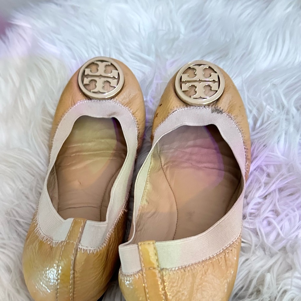 Tory Burch Tan Leather Flats with Gold Emblem